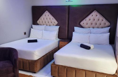 Kempton Park Hotel | Duplessis Lodge