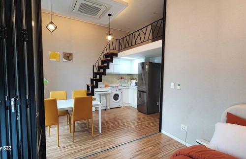 Samseong-dong Apartment | Duplex 2-bedroom apartment in Gangnam with air conditioning