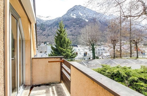 Cauterets Apartment | Duplex Apartment for 5 with Parking and Balcony in Cauterets