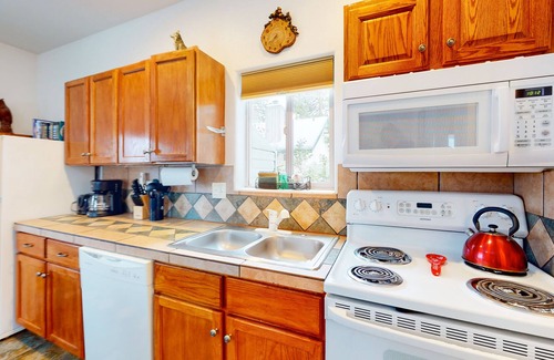 Yosemite West Apartment | Duplex apartment in prime location with Yosemite National Park