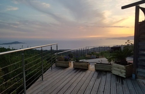 Molini Apartment | Duplex apartment with exceptional sea view in quiet residential area