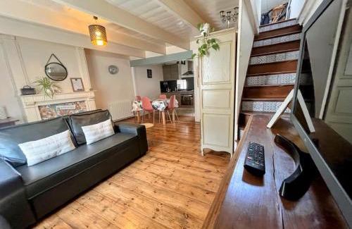 Saint-Pol-de-Leon Apartment | Duplex au lin