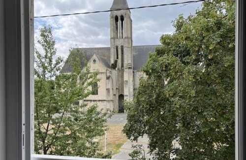 Senlis House | Duplex Downtown Abbaye by La Boîte En Plus