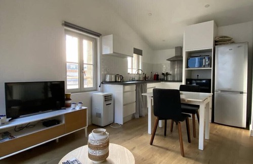 Bordeaux Sud Apartment | Duplex flat for 2 people with terrace and parking