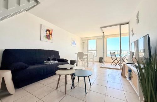Cap d'Agde Apartment | Duplex-HYPER Centre Cap d'Agde - 9 personnes - Vue port et Mer - WIFI