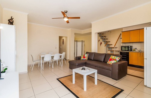 Areias de Sao Joao Apartment | Duplex in Albufeira located 500m from Oura beach and close to shops
