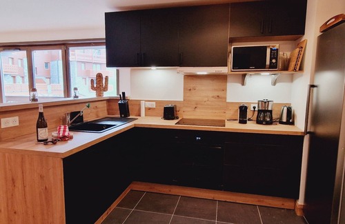 Montalbert Apartment | Duplex Neuf pour 12 Pers, Près des Pistes, Balcon Soleil, Wi-Fi, Parking, Linge Inclus