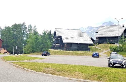 La Joue du Loup Apartment | Duplex rénové 4 pers. avec terrasse - Résidence Les Chalets d'Aurouze, La Joue du Loup - FR-1-504-553