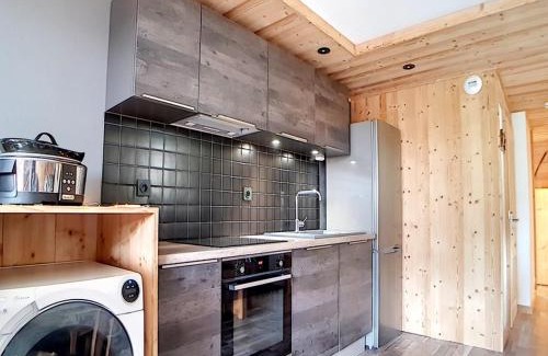 Les Bruyeres Apartment | Duplex rénové ski aux pieds, balcon, 10 pers, 3 chambres - FR-1-344-366