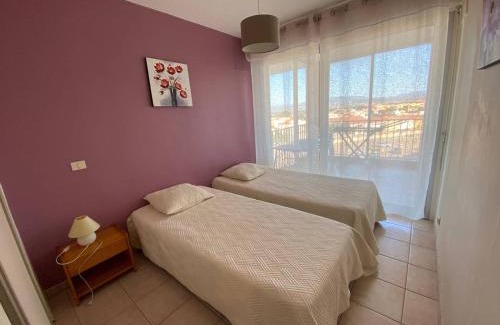 Le Barcares Apartment | Duplex T3 6 personnes avec terrasse, BBQ et parking, près de la plage - FR-1-81-496