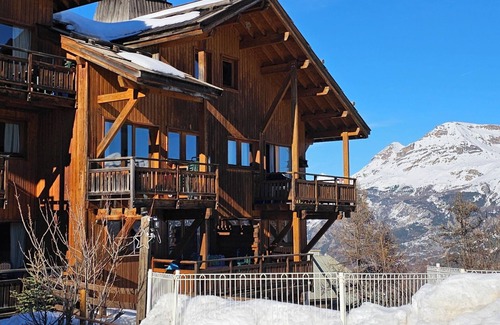 Puy-Saint-Vincent Apartment | Duplex T5 3* 8/10 pers at 1800m at the foot of the slopes.