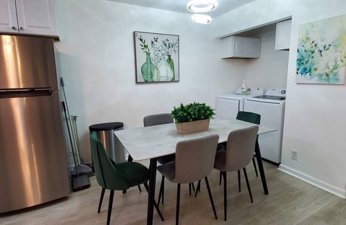 East MLK House | Duplex - Unit B Near DWTN & Austin-Bergstrom Airport