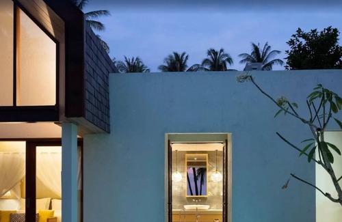 Pemenang Villa | Duplex Villa with Private Pool and Beach Access 4