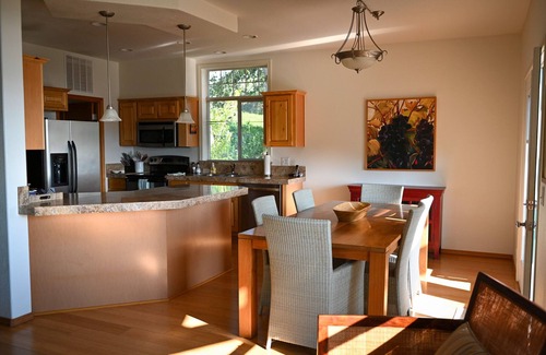 Dayton House | Durant Vineyard's Stoneycrest Cottage ~ stay amidst a destination for the senses