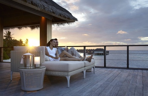 Mudhdhoo Resort | Dusit Thani Maldives - 50 percent discount on transfers for stays until 20 Dec 2025