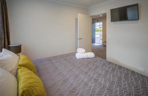 Te Anau Hotel | Dusky Motels
