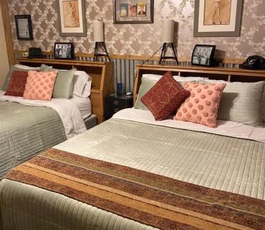Cloudcroft Hotel | Dusty Boots Motel & Cafe