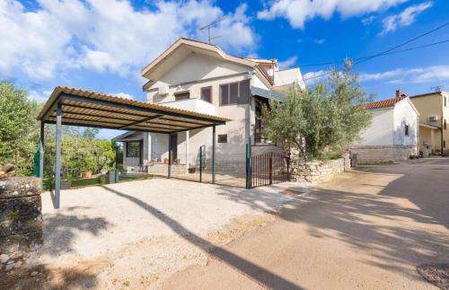 Labinci Apartment | Dvi Ulike