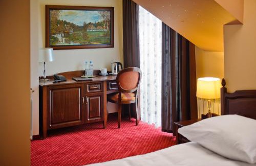 Skawina Hotel | Dworek Skawiński