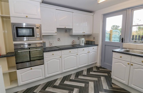 Edern Cottage | Dwyros