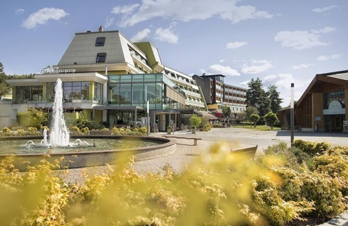 Loipersdorf bei Fuerstenfeld House | DZ Lilie Oder Orchidee - ab 2 Nächte Inkl. Therme - Thermenhotel Vier Jahreszeiten