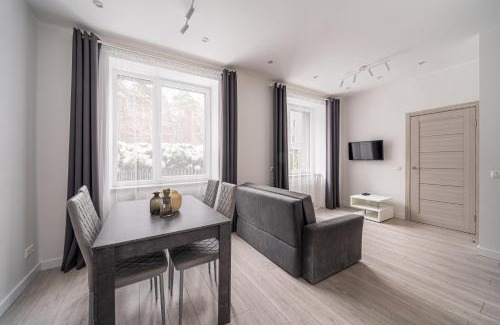 Jurmala Apartment | Dzintaru Beachside 1BR Apartment With Courtyard View, Walk to Nature & Sea