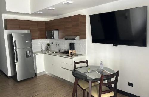 Zona 10 Apartment | EÓN 11 - Moderno, vista volcán, aire acondicionado