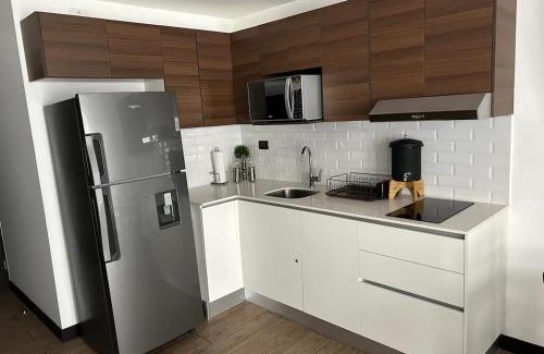 Zona 10 Apartment | EÓN 11 - Moderno, vista volcán, aire acondicionado