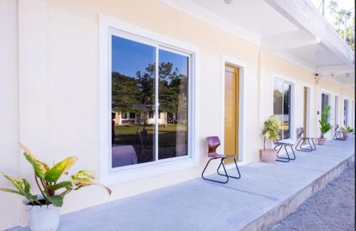 Dumaguete Apartment | E and C tourist inn