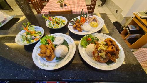 Hettimulla Hotel | E & C Guesthouse