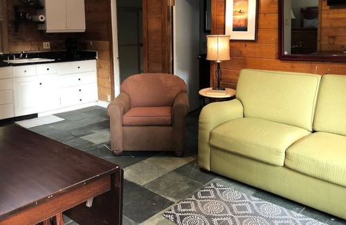 Mesa Verde House | E Costa Mesa Newport Huntington Beach EVERYTHING