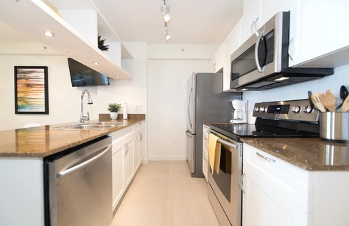 Downtown Vancouver Condo | E1 - Chic Downtown Jr. 1 Bedroom