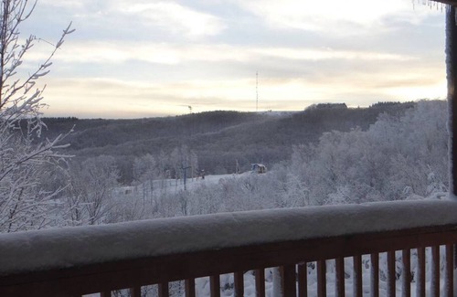 Ghent Condo | E101 · Winterplace Condo! Ski In Ski Out First Floor E101