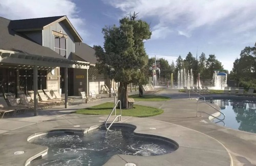 Redmond Condo | Eagle Crest Resort condo, Redmond, OR
