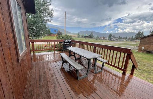 Eagle Nest Hotel | Eagle Nest Fly Shack And Lodge