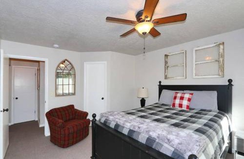 Beaver House | Eagle Point Ski Resort 10 Wooded Ridge Condos