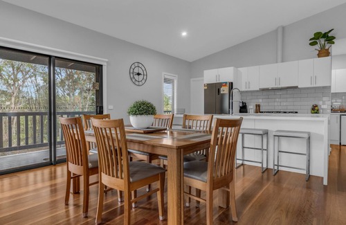 Mallacoota Apartment | EAGLE VIEW UNIT Mallacoota