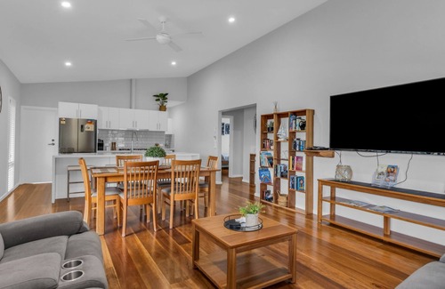 Mallacoota Apartment | EAGLE VIEW UNIT Mallacoota