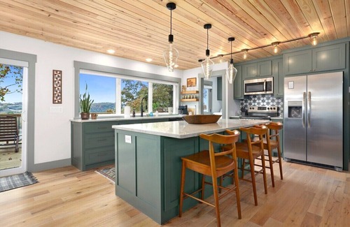 Springdale House | Eagles View - Panoramic Views of Beaver Lake