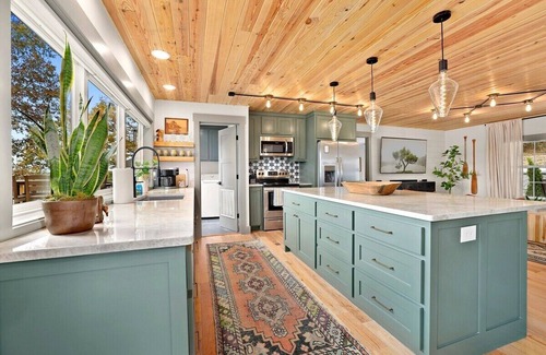 Springdale House | Eagles View - Panoramic Views of Beaver Lake
