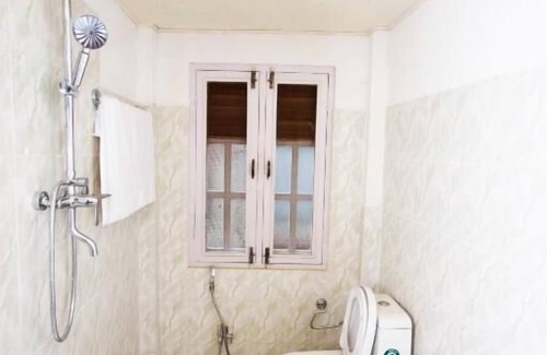 Kathmandu Hotel | Earth Kind Cottages