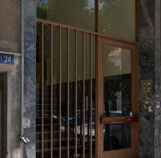Filopappou Apartment | Earthy Comfort 2bd Apt With Koukaki Views