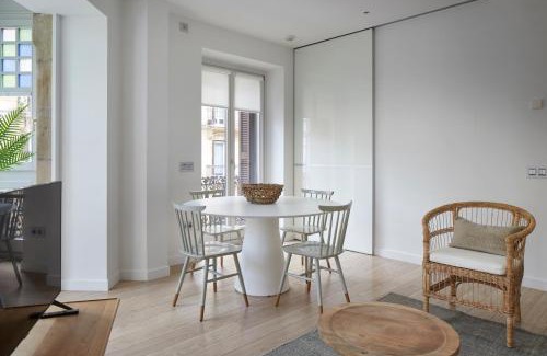 San Sebastian Centro Apartment | Easo Suite 2B by FeelFree Rentals