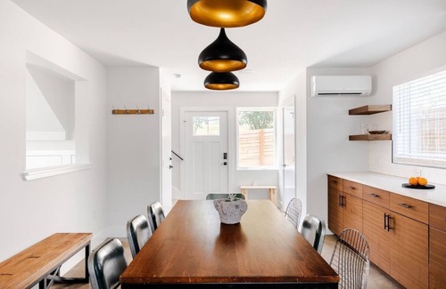 Blackshear-Prospect Hill House | East ATX Gem | Walk to It All