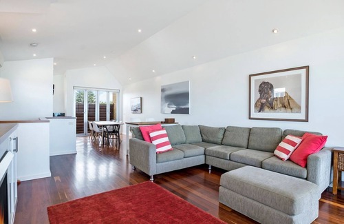 Port Fairy House | East frontage family home for you to enjoy!