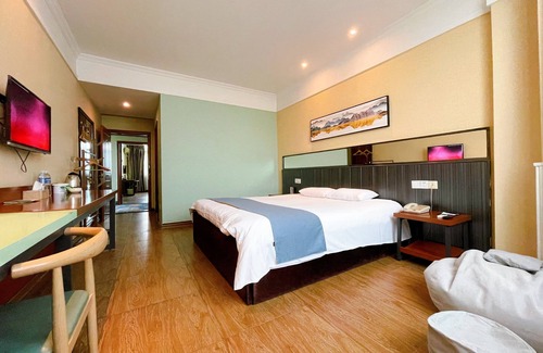 Huishan District Hotel | East Maples Inn
