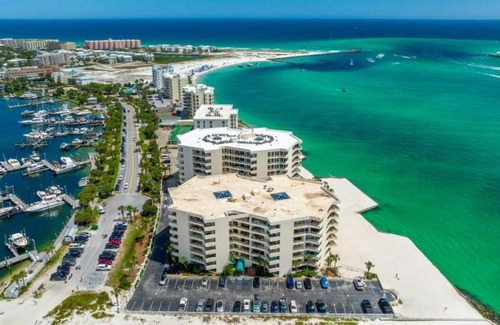 Holiday Isle House | East Pass Towers 603-FAB 3BR 2100 sf with Destin Harbor Views