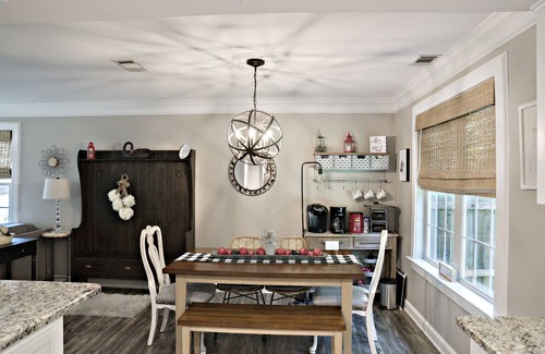Murchison House | East Texas Hideaway-close to Canton and the lake