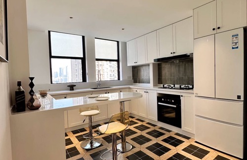 Huangpu Apartment | Eastern Hub - Bund Branch Yongye house Designer Deluxe Three bedrooms nice view