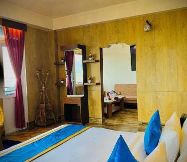 Namsaling Hotel | Easton Blue Hotel
